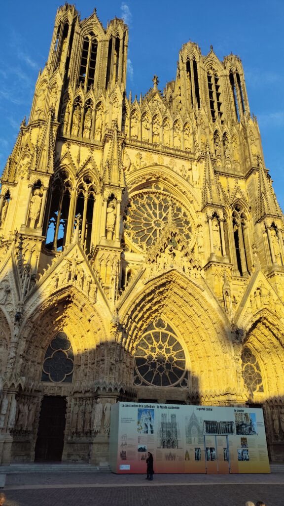 Реймс королі і шампанське